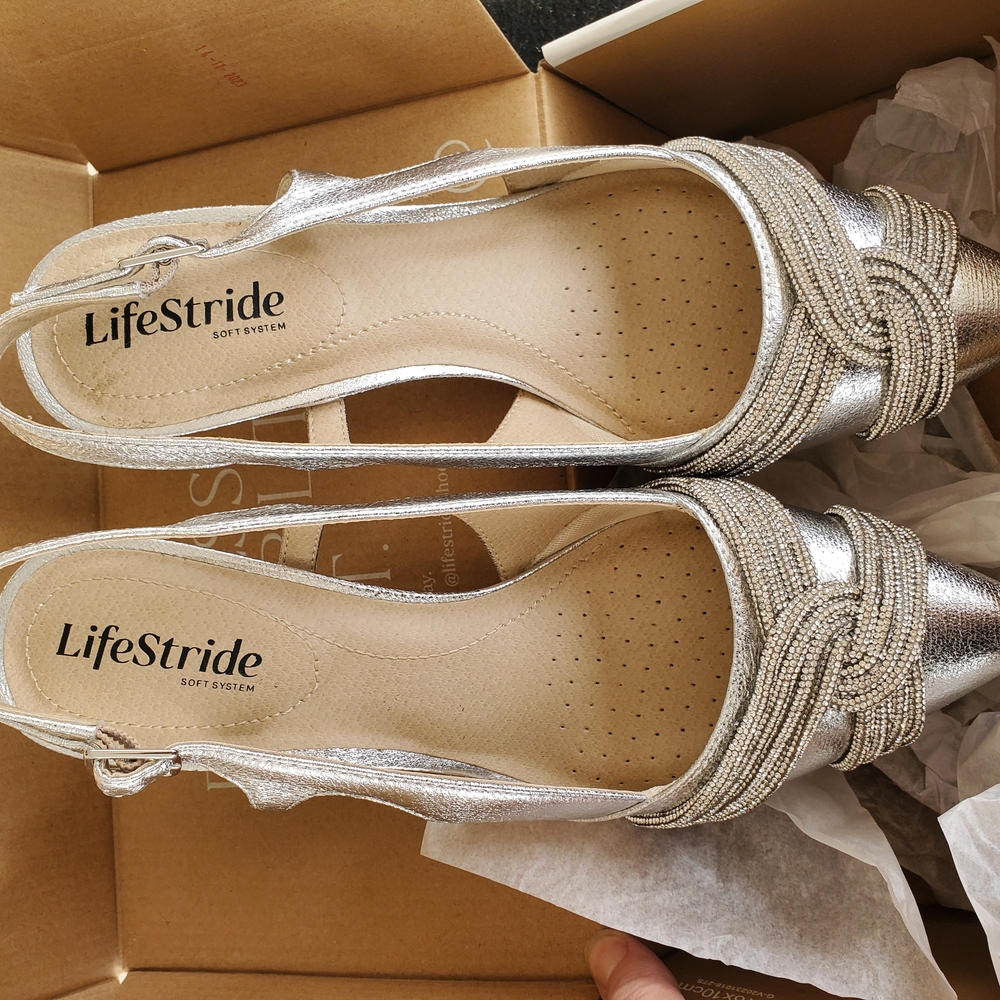 Life Stride Women's Silver Slingback Heels